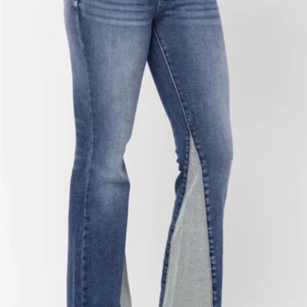 Judy Blue Two-Tone Flare Jeans- Size 5/27 - Picture 2 of 9